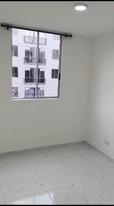 Apartamento En Venta - Ciudad Guabinas, Yumbo