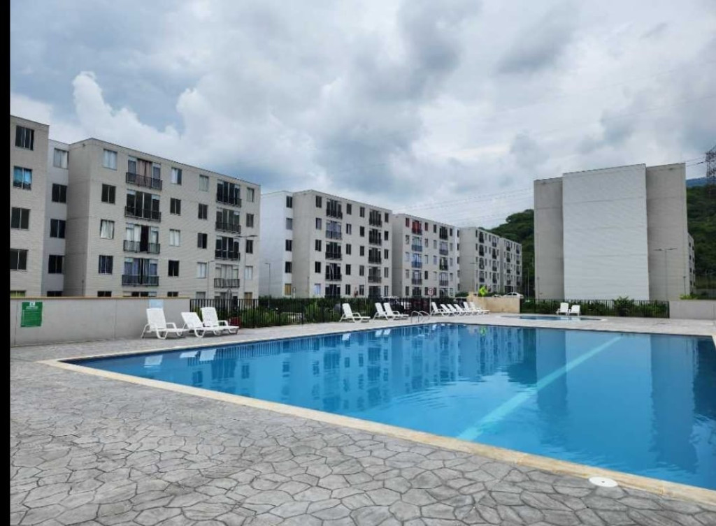 Apartamento En Venta - Ciudad Guabinas, Yumbo