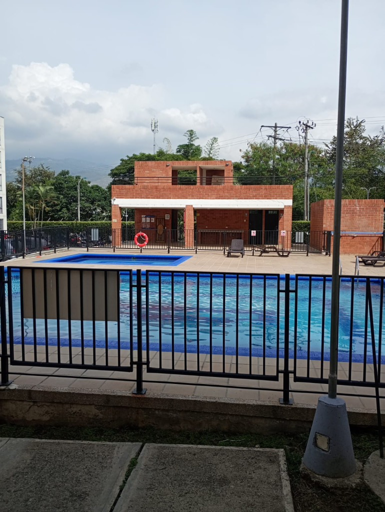 Apartamento En Venta - Brisas De Los Alamos, Cali