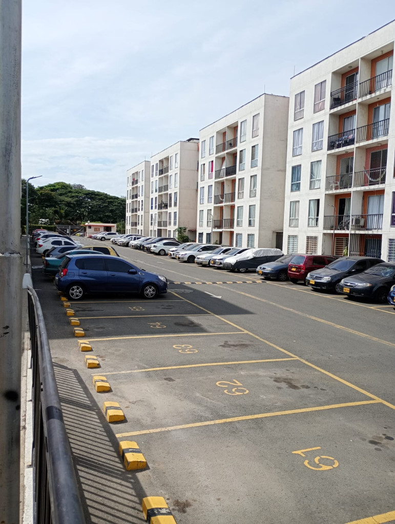 Apartamento En Venta - Brisas De Los Alamos, Cali