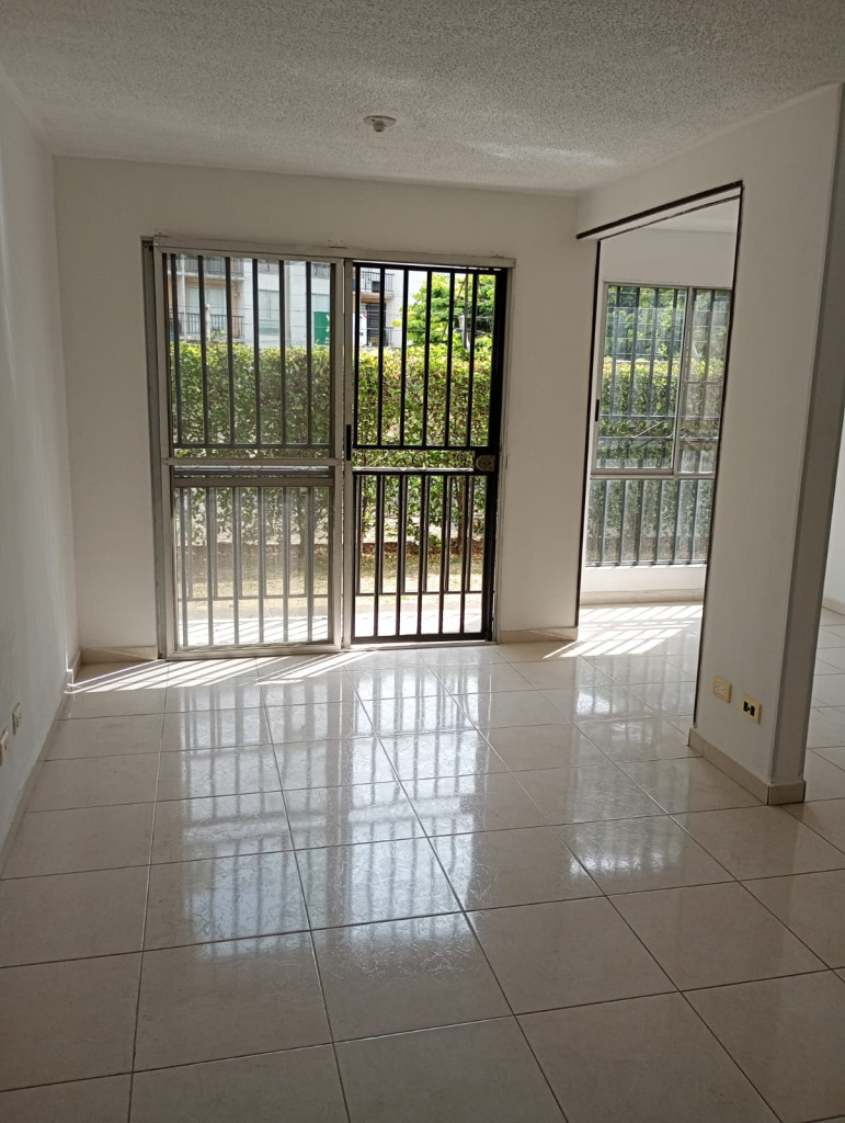 Apartamento En Venta - Brisas De Los Alamos, Cali