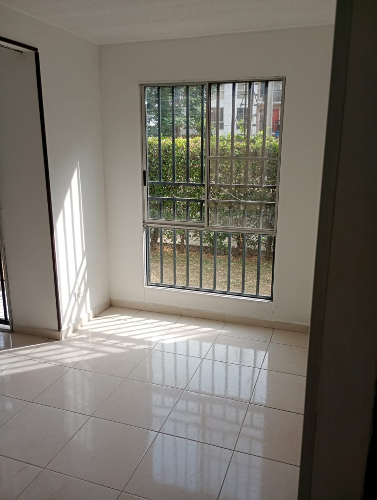 Apartamento En Venta - Brisas De Los Alamos, Cali