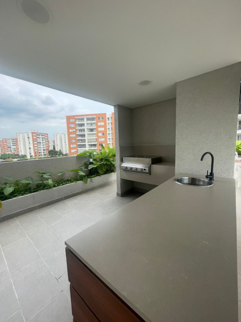 Apartamento En Arriendo - Valle Del Lili, Cali