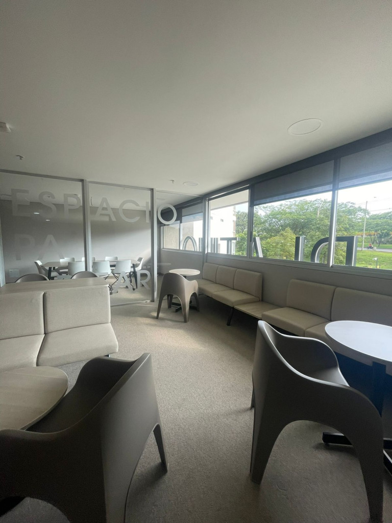 Apartamento En Arriendo - Valle Del Lili, Cali