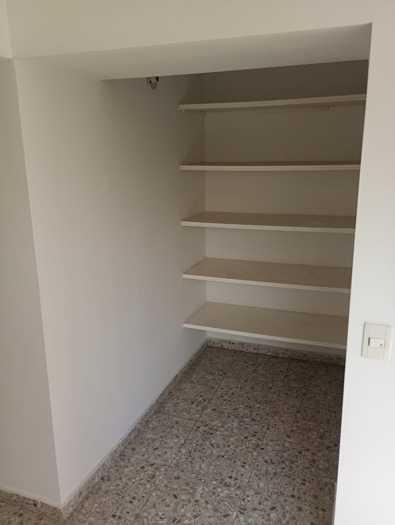 Apartamento En Arriendo - Los Cambulos, Cali