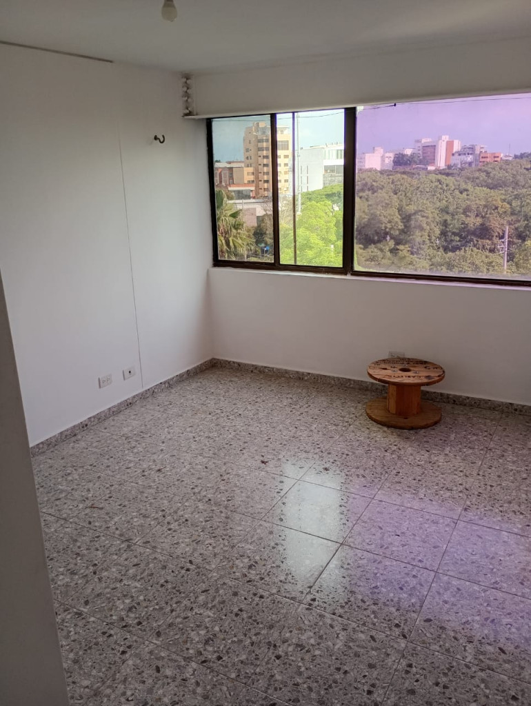 Apartamento En Arriendo - Los Cambulos, Cali