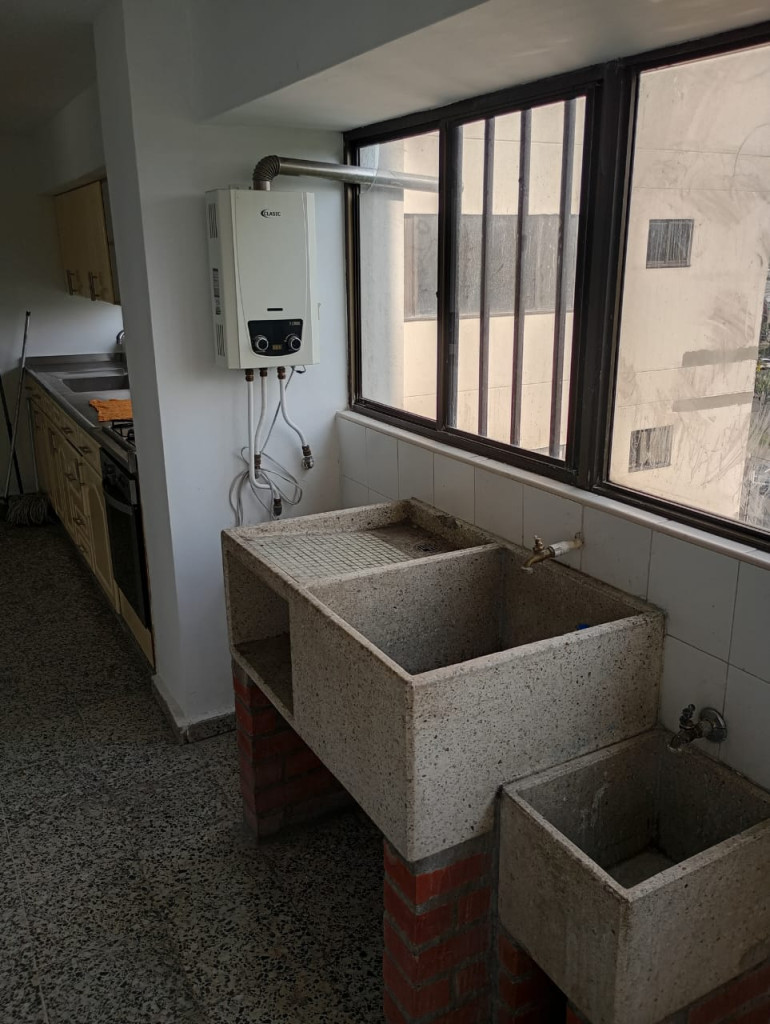 Apartamento En Arriendo - Los Cambulos, Cali