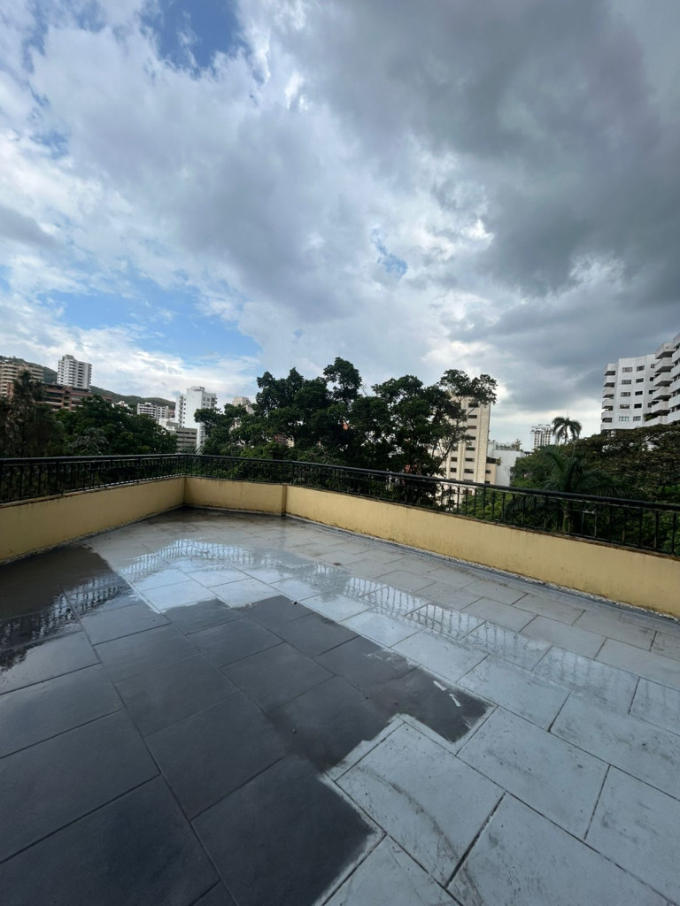 Apartamento En Arriendo - La Alborada, Cali