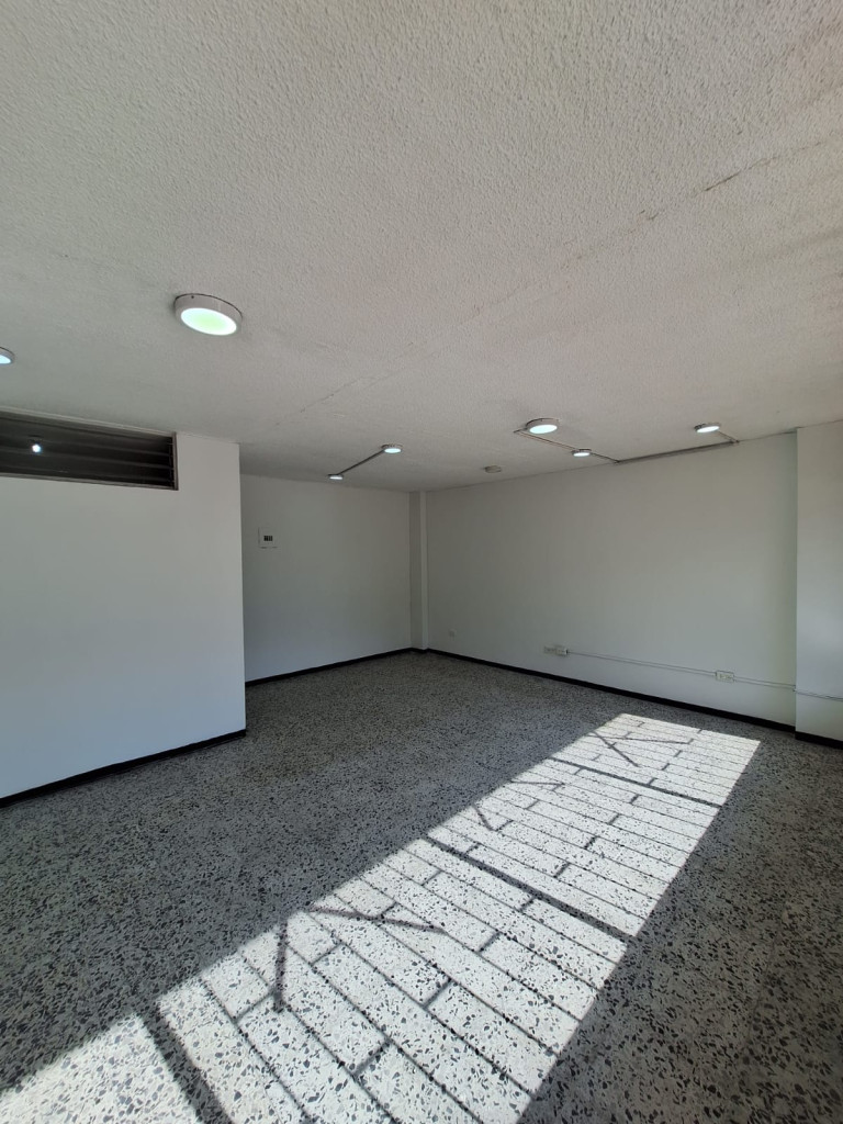 Local En Arriendo - Granada, Cali