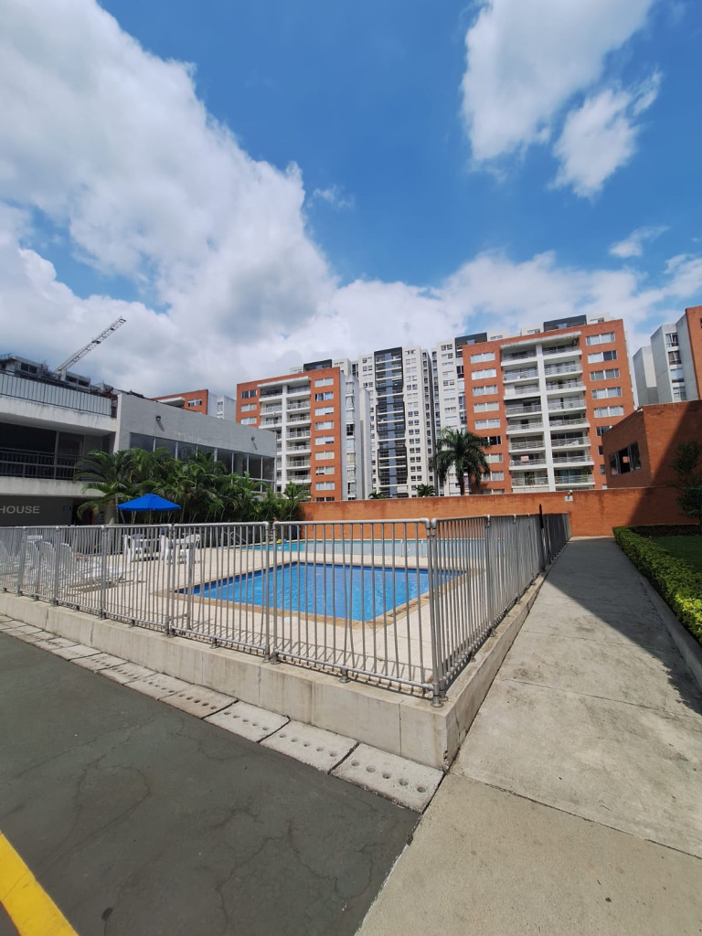 Apartamento En Arriendo - Valle Del Lili, Cali