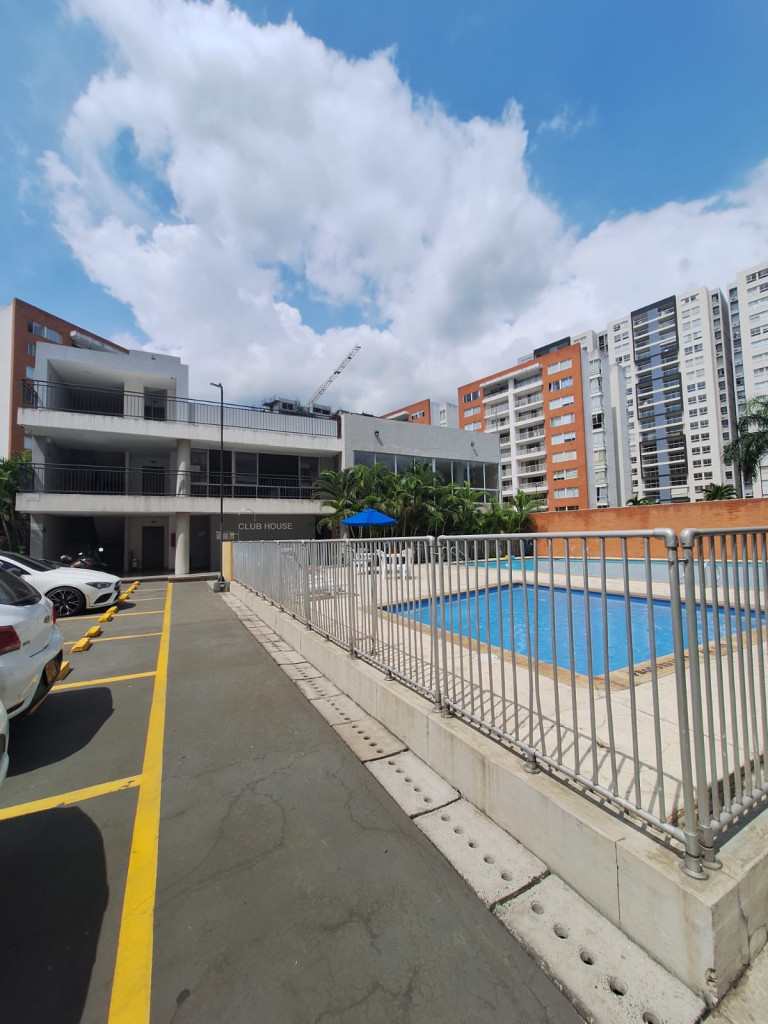 Apartamento En Arriendo - Valle Del Lili, Cali