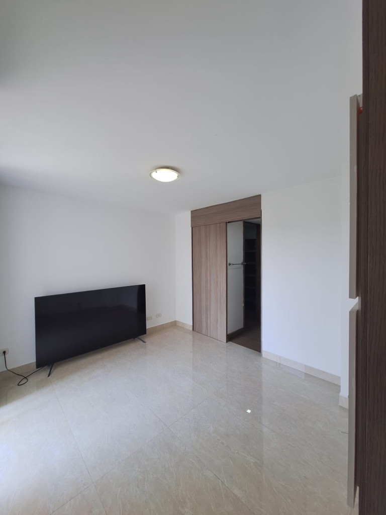 Apartamento En Arriendo - Valle Del Lili, Cali