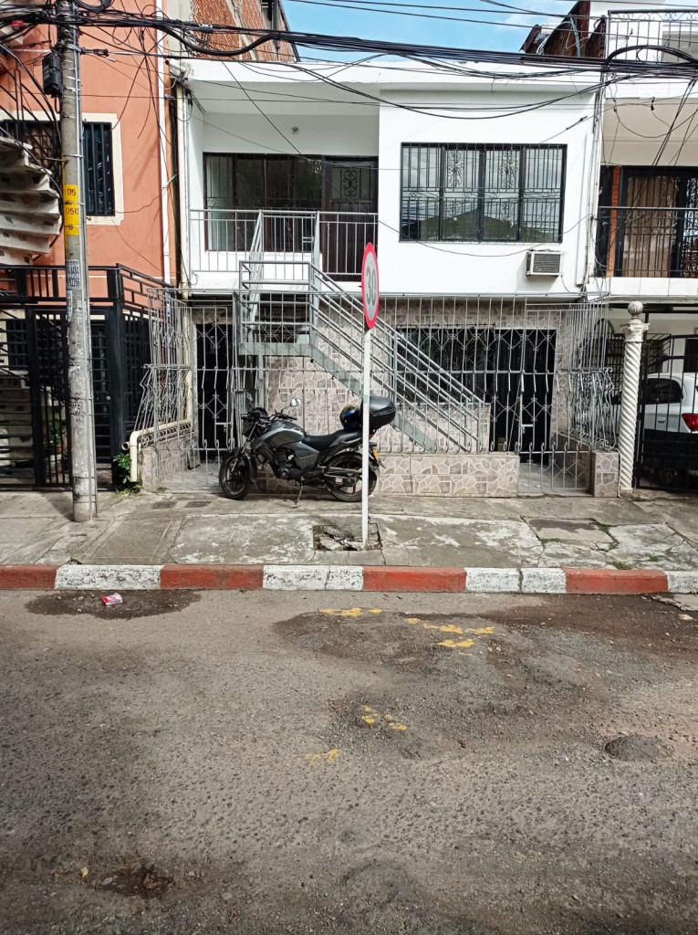 Casa En Venta - La Base, Cali