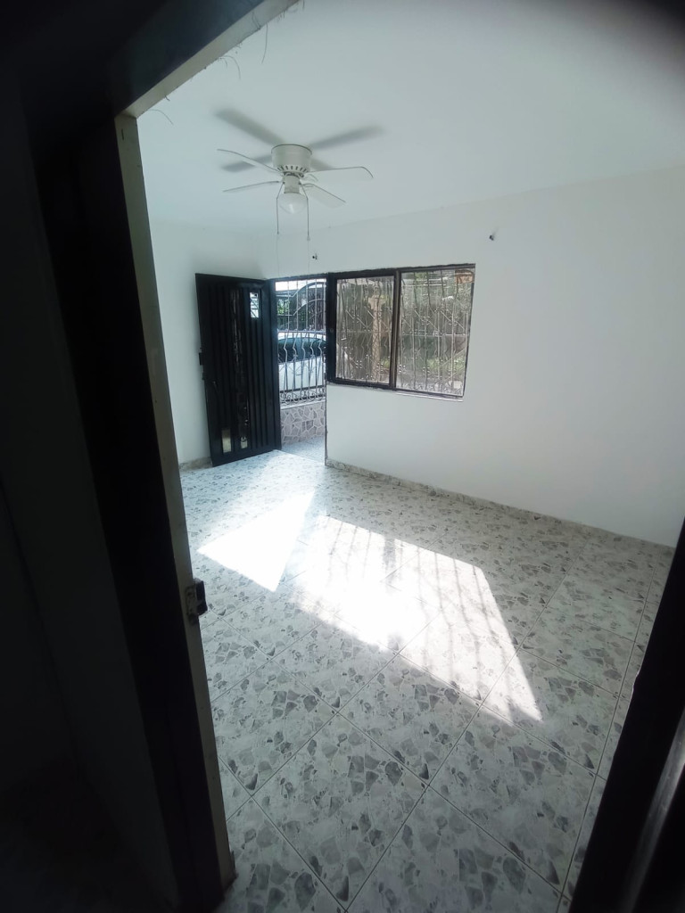 Casa En Venta - La Base, Cali