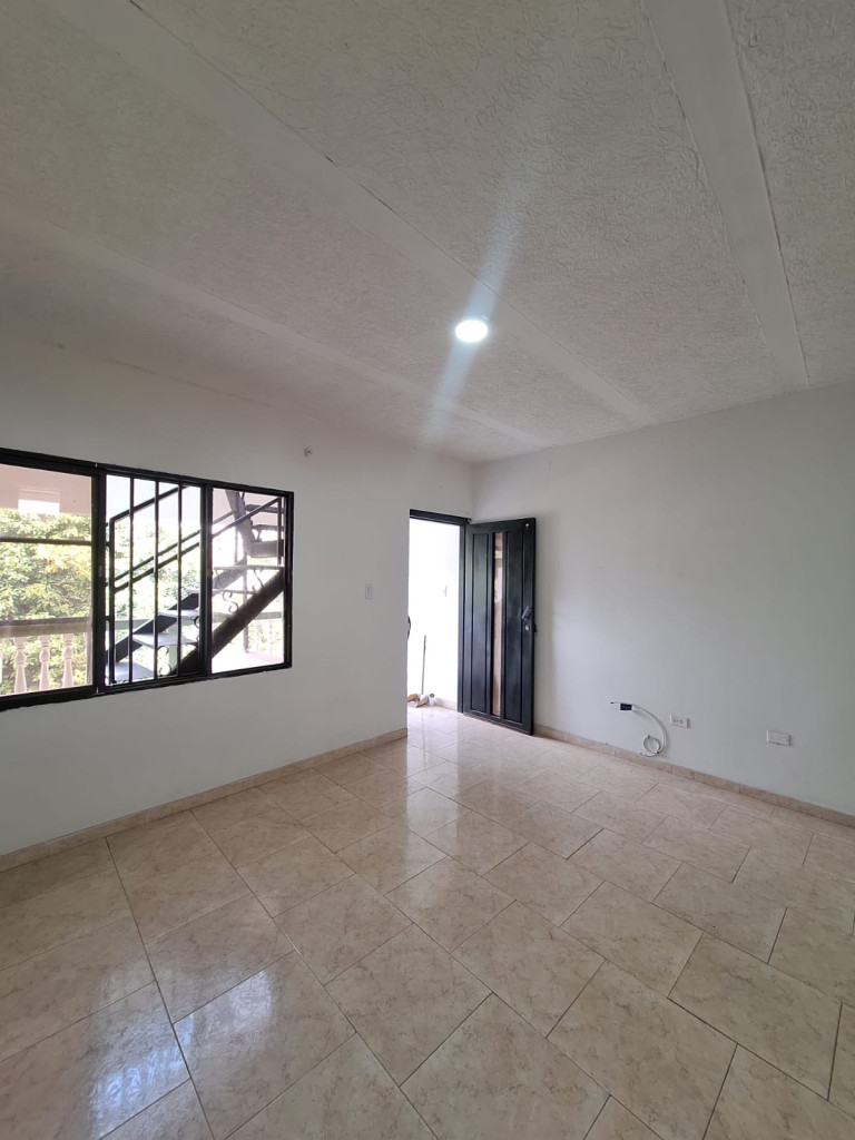 Apartaestudio En Arriendo - Las Delicias, Cali
