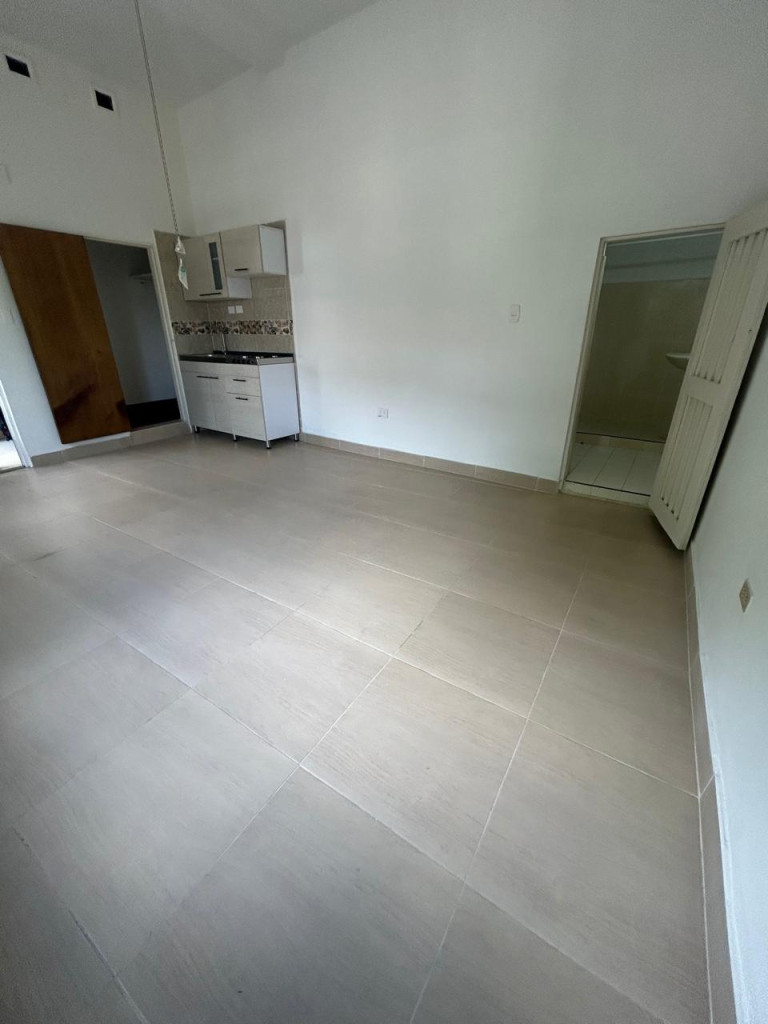 Apartaestudio En Arriendo - Miraflores, Cali