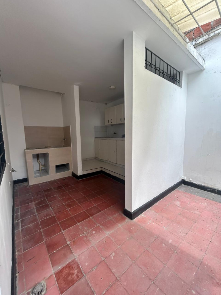 Apartaestudio En Arriendo - Miraflores, Cali