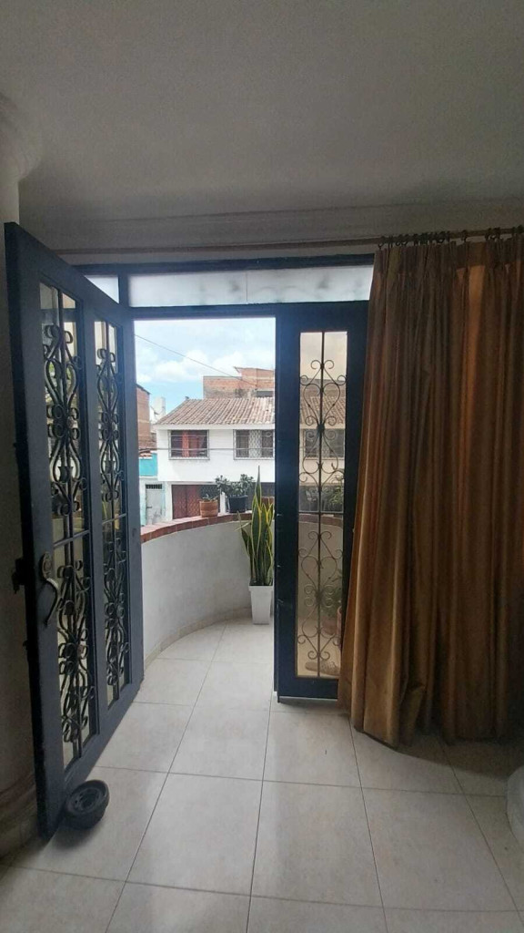 Apartamento En Venta - Cristóbal Colón, Cali