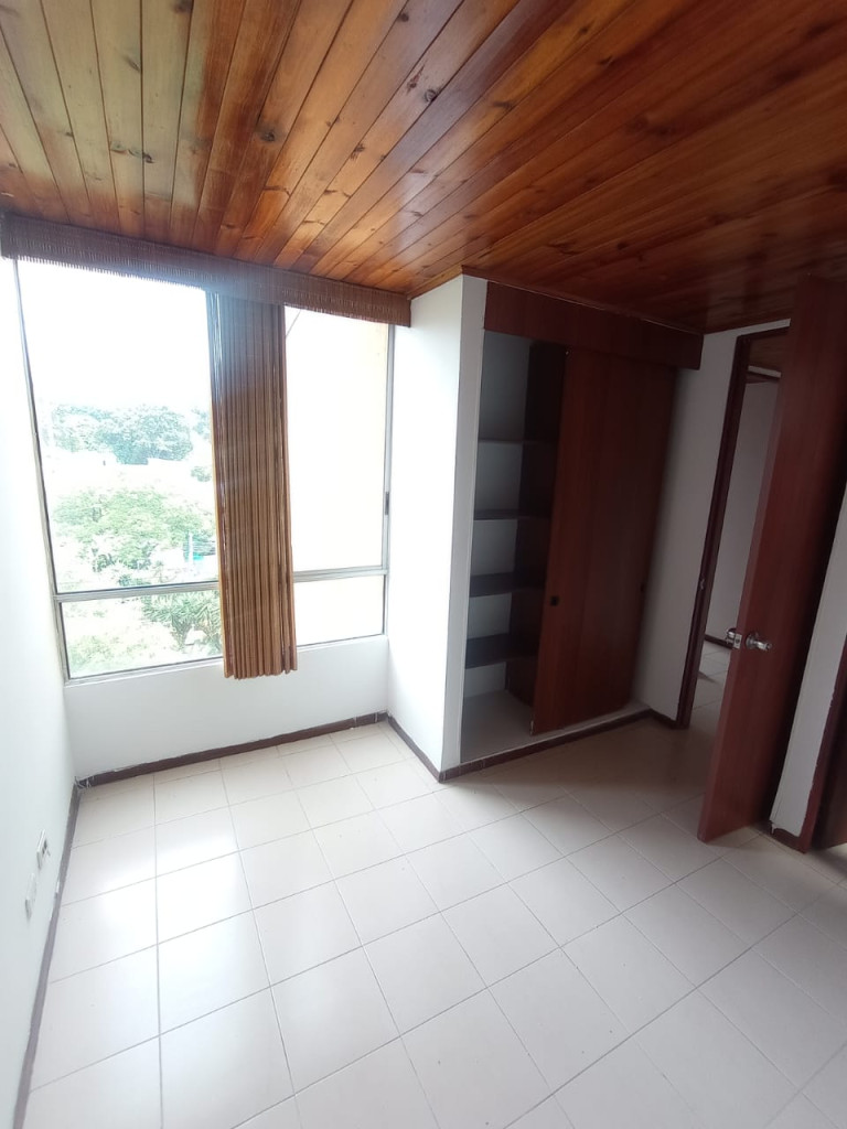 Apartamento En Venta - El Limonar, Cali