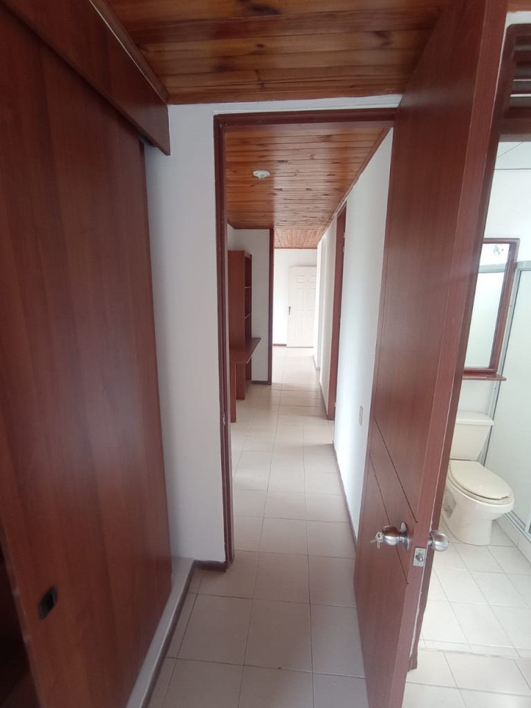 Apartamento En Venta - El Limonar, Cali