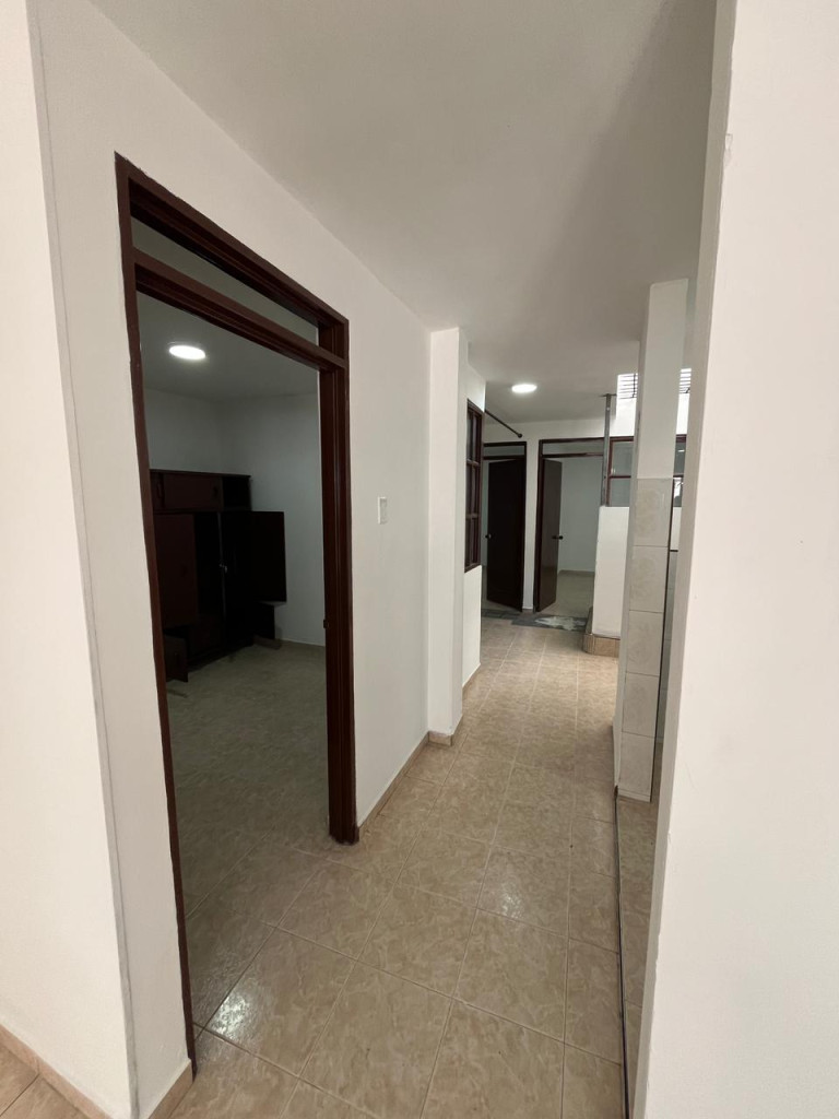 Apartamento En Arriendo - Urbanización La Base, Cali