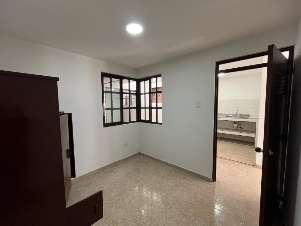 Apartamento En Arriendo - Urbanización La Base, Cali