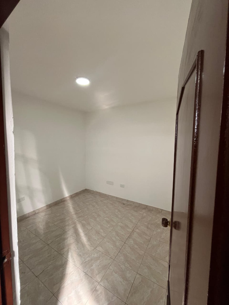 Apartamento En Arriendo - Urbanización La Base, Cali