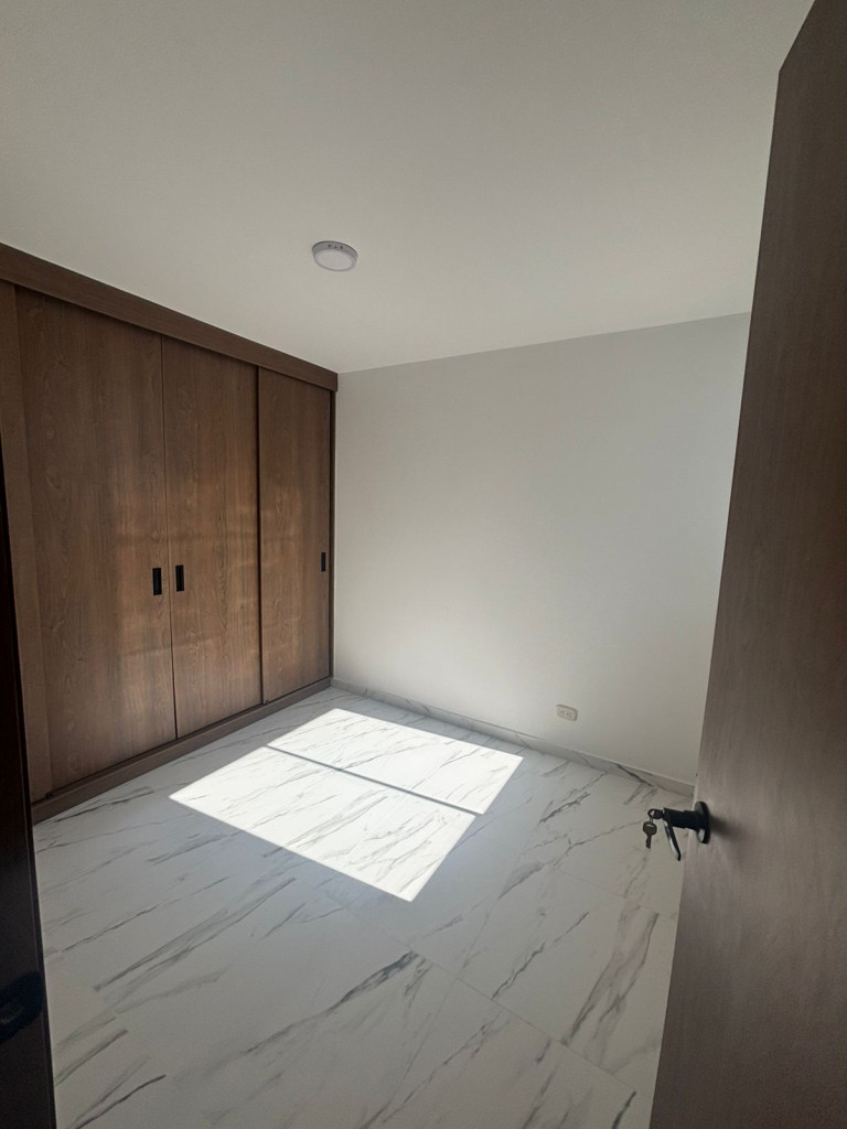 Apartamento En Venta - Ciudad Guabinas, Yumbo