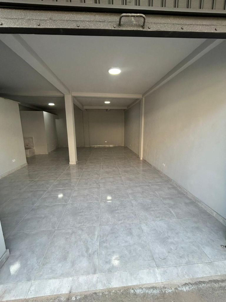 Local En Arriendo - El Diamante, Cali