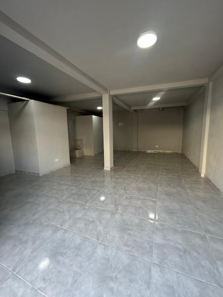 Local En Arriendo - El Diamante, Cali