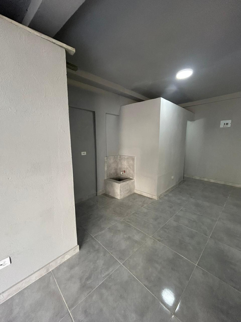 Local En Arriendo - El Diamante, Cali