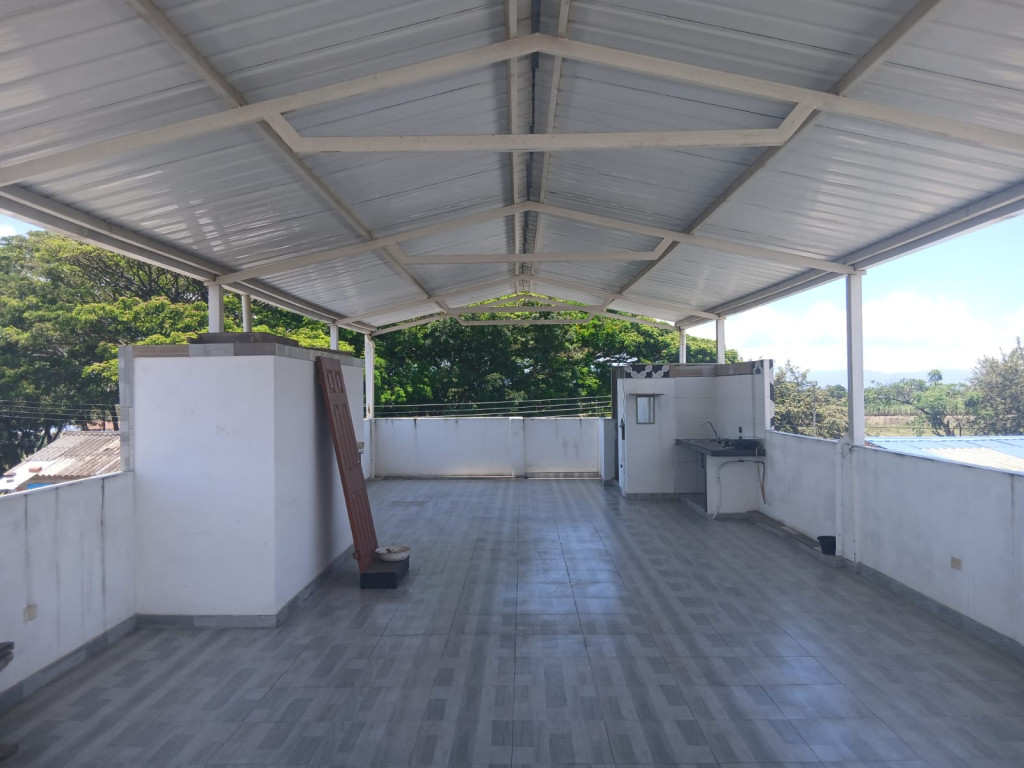 Casa En Venta - La Lorena, Pradera