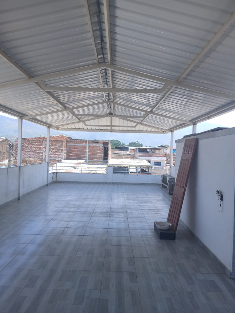 Casa En Venta - La Lorena, Pradera