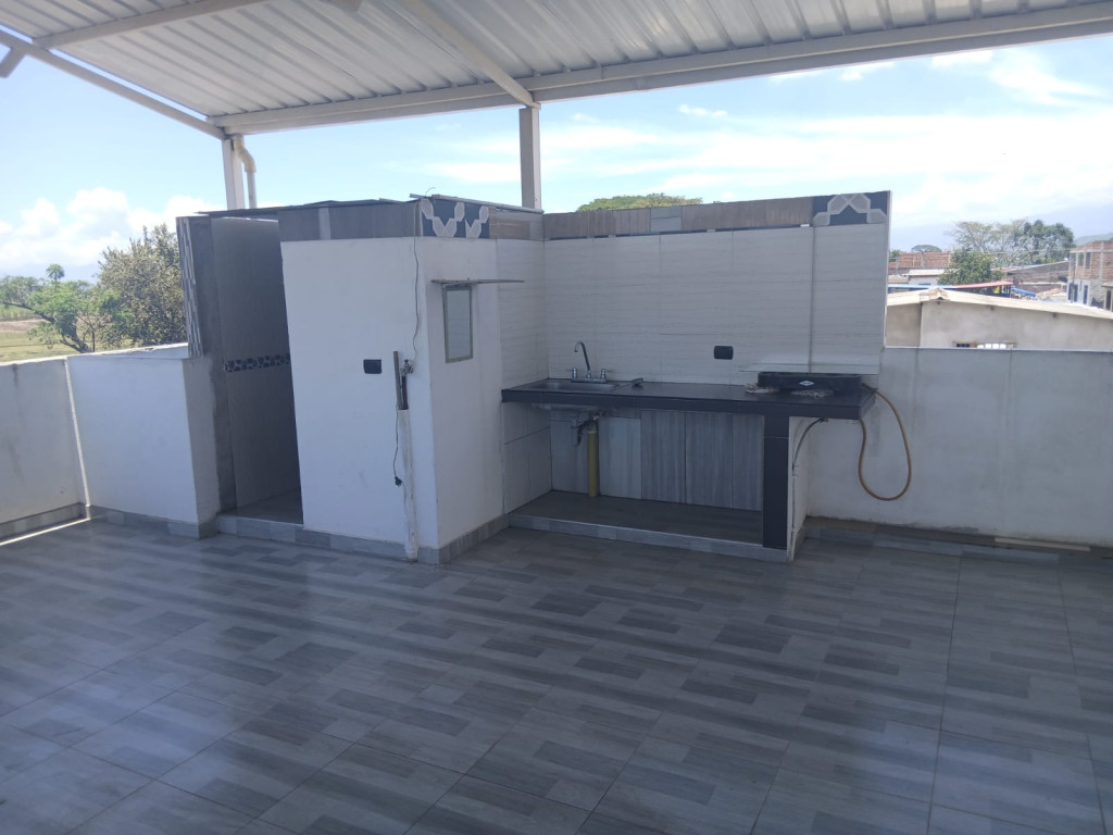 Casa En Venta - La Lorena, Pradera