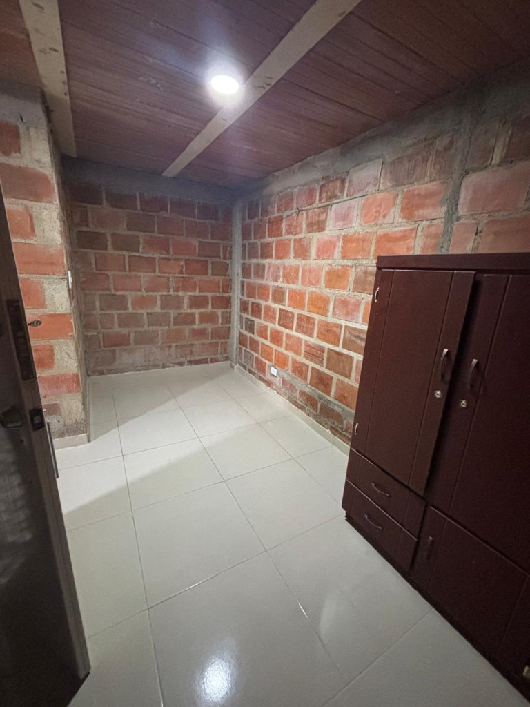 Casa En Arriendo - Ciudad Del Valle, Candelaria