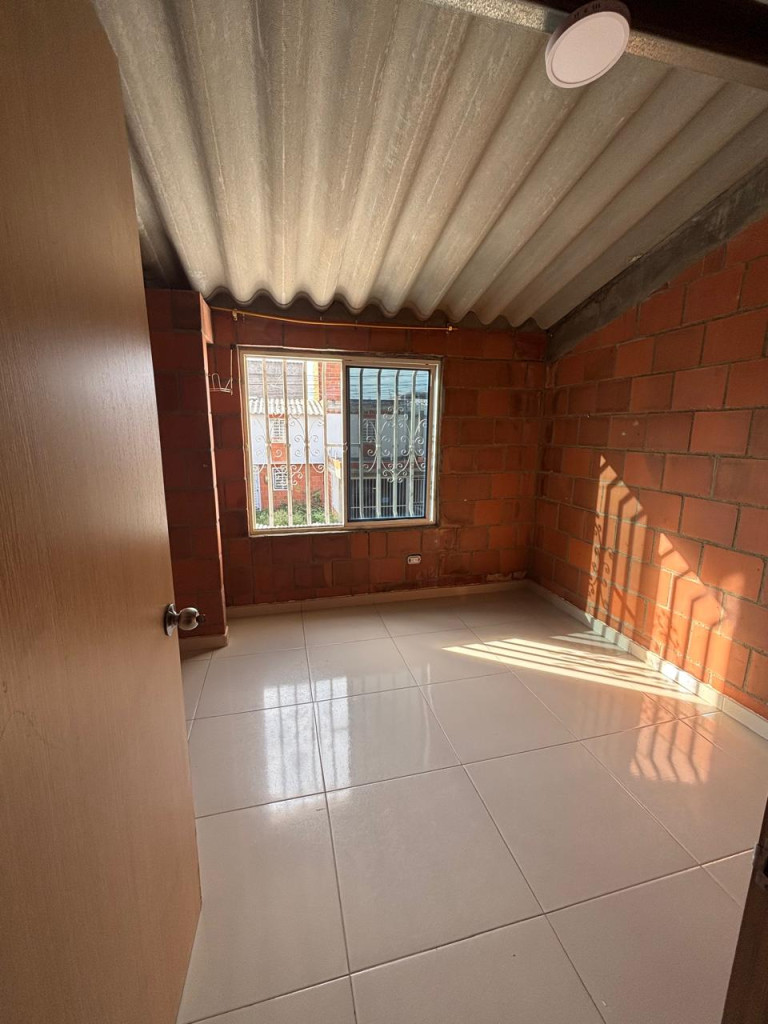 Casa En Arriendo - Ciudad Del Valle, Candelaria