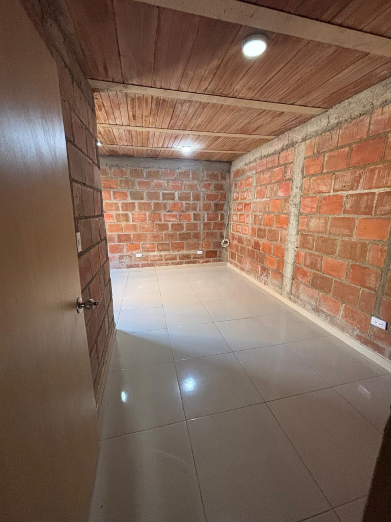 Casa En Arriendo - Ciudad Del Valle, Candelaria