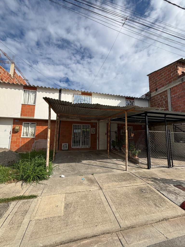 Casa En Arriendo - Ciudad Del Valle, Candelaria