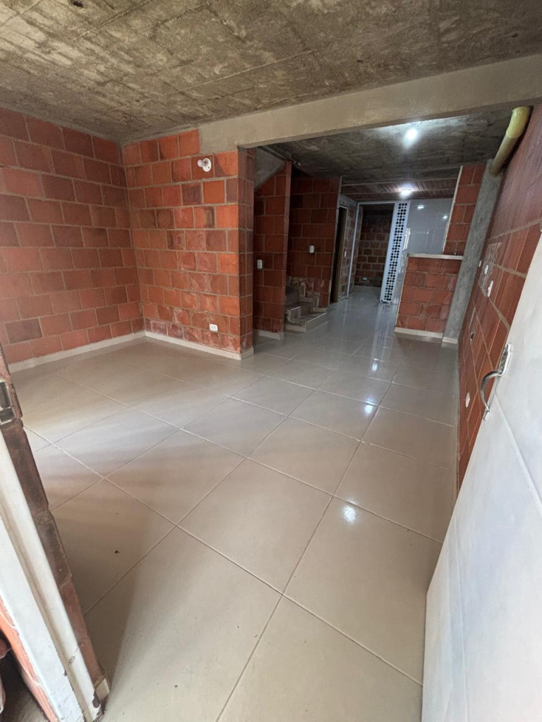 Casa En Arriendo - Ciudad Del Valle, Candelaria