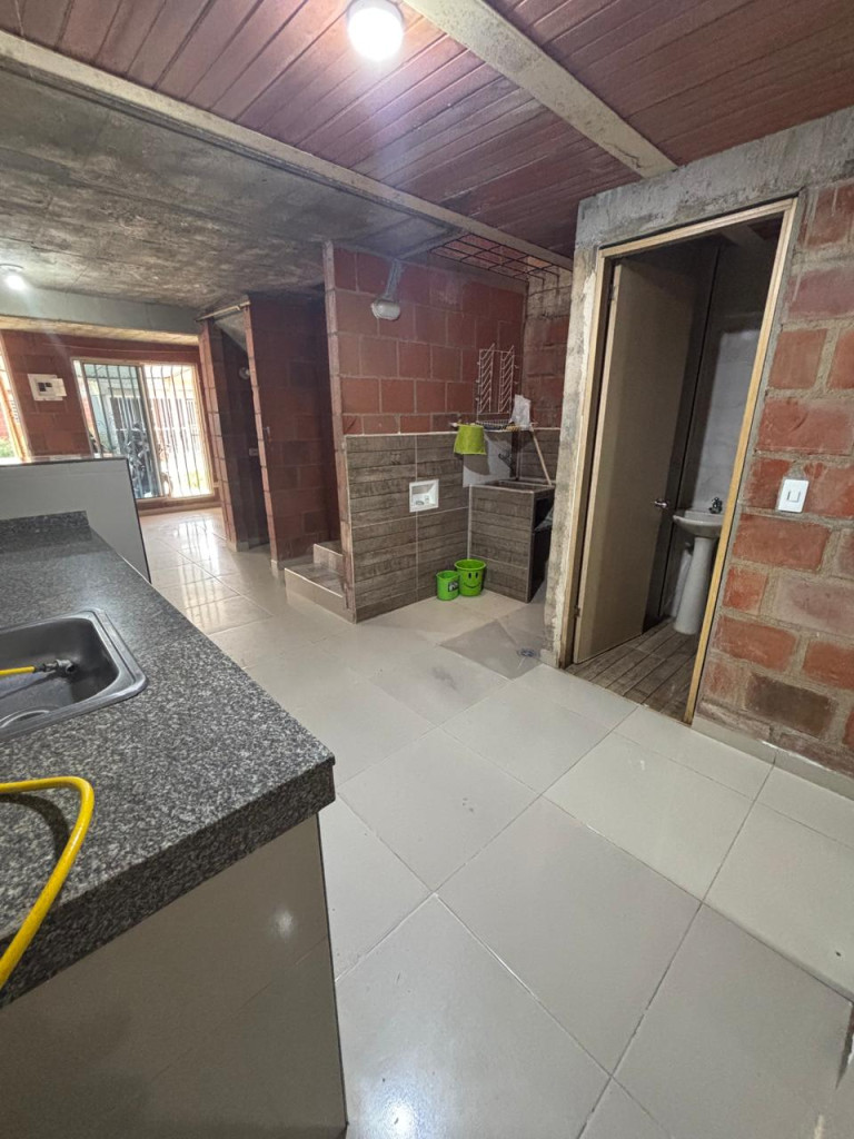 Casa En Arriendo - Ciudad Del Valle, Candelaria