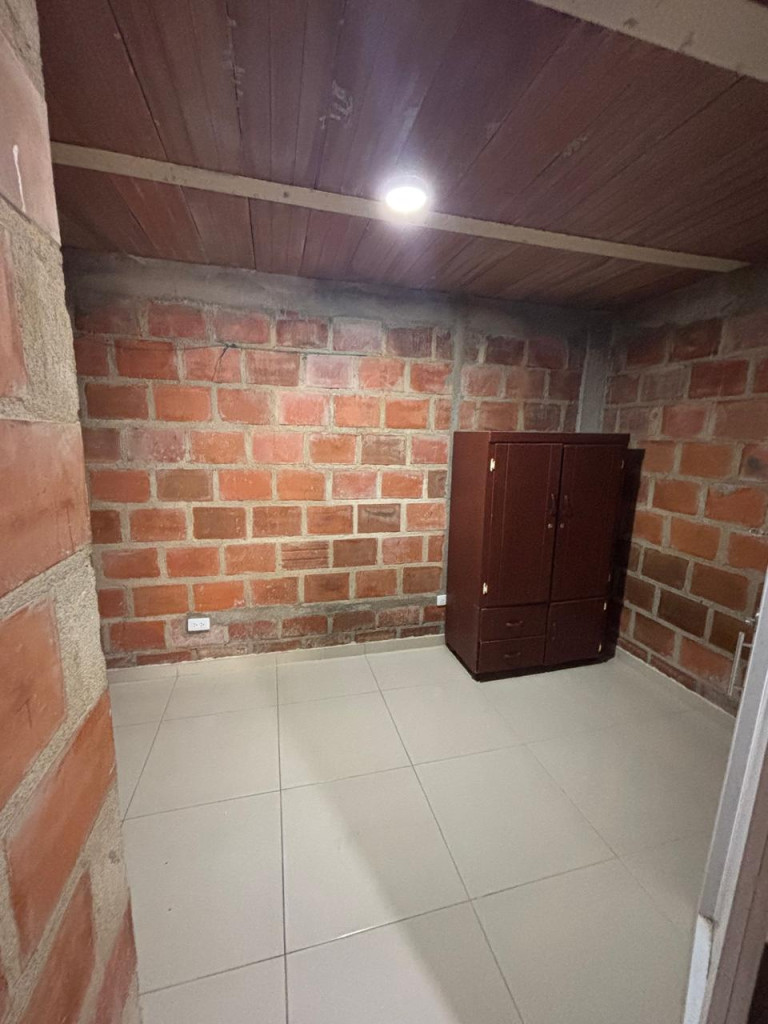 Casa En Arriendo - Ciudad Del Valle, Candelaria