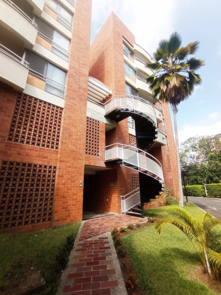Apartamento En Venta - Ciudad Jardín, Cali