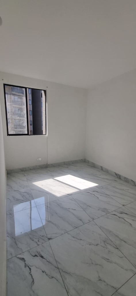 Apartamento En Arriendo - El Troncal, Cali