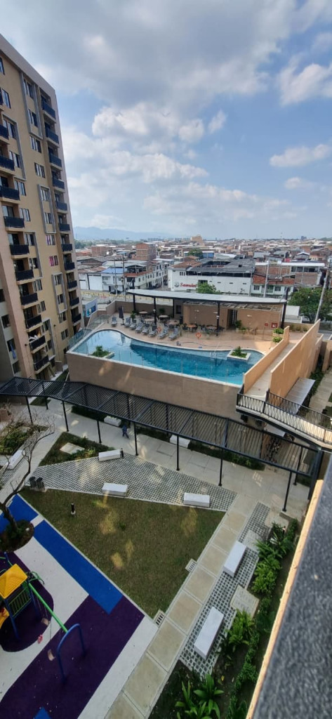 Apartamento En Arriendo - El Troncal, Cali