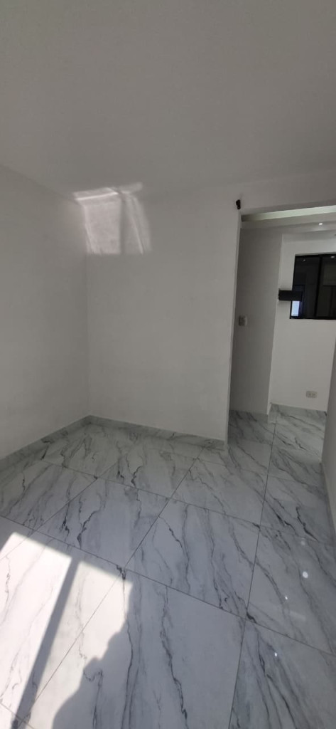 Apartamento En Arriendo - El Troncal, Cali