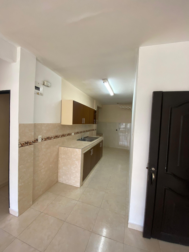 Edificio En Venta - Atanasio Girardot, Cali