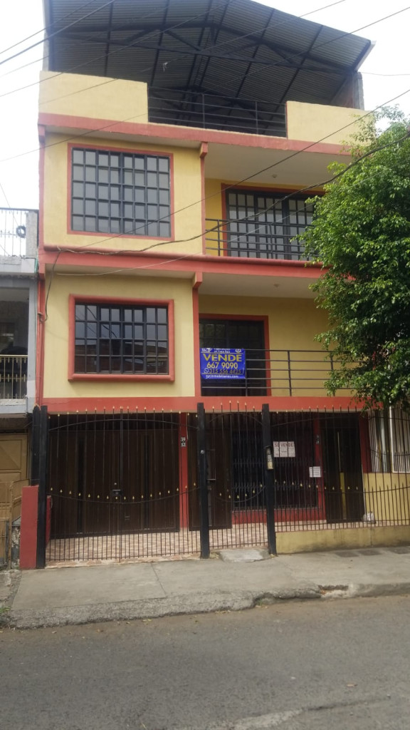 Edificio En Venta - Atanasio Girardot, Cali