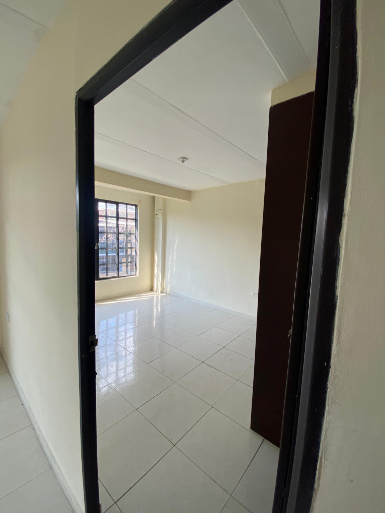 Edificio En Venta - Atanasio Girardot, Cali