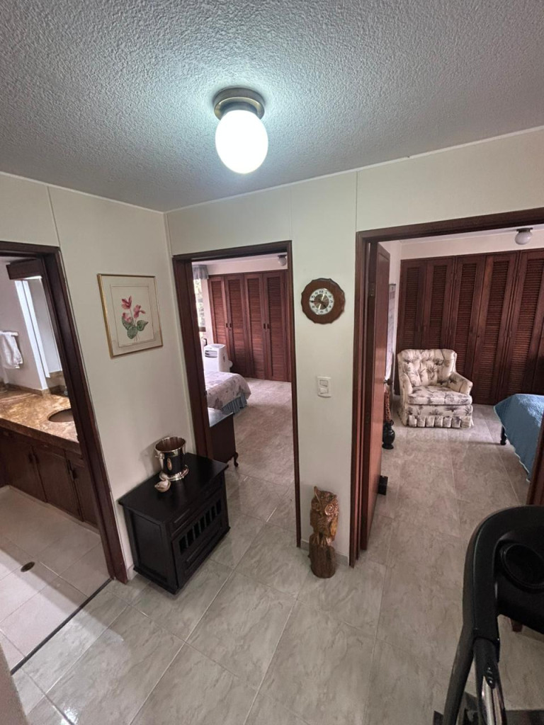 Apartamento En Venta - La Arboleda, Cali