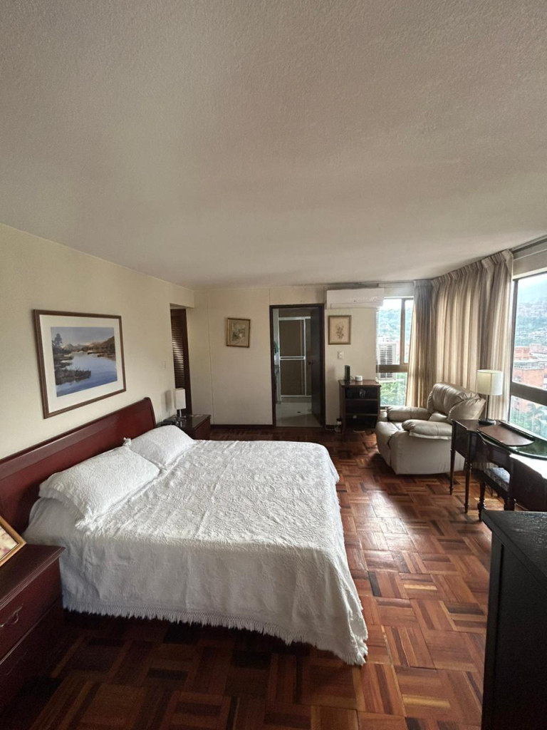 Apartamento En Venta - La Arboleda, Cali